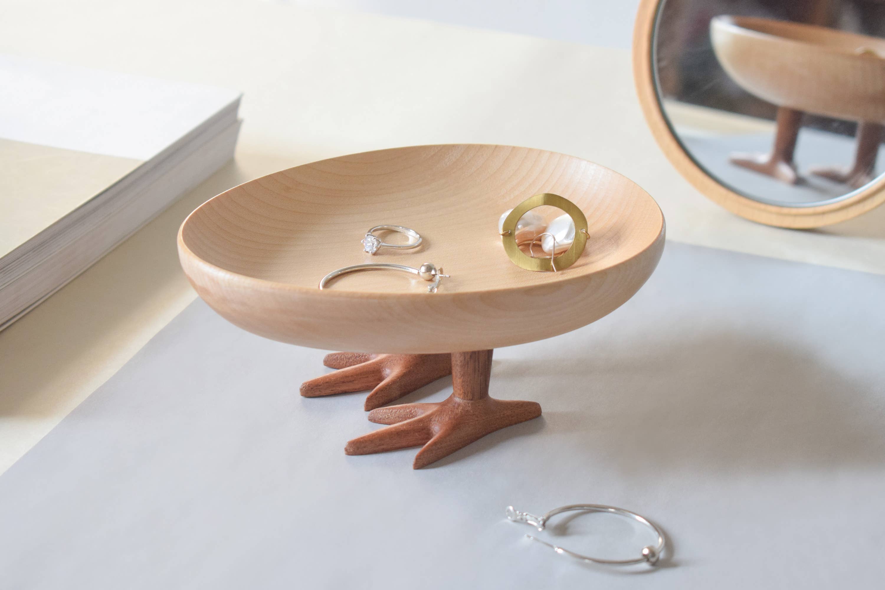 Walking Egg Tray - Handmade/Table Decoration